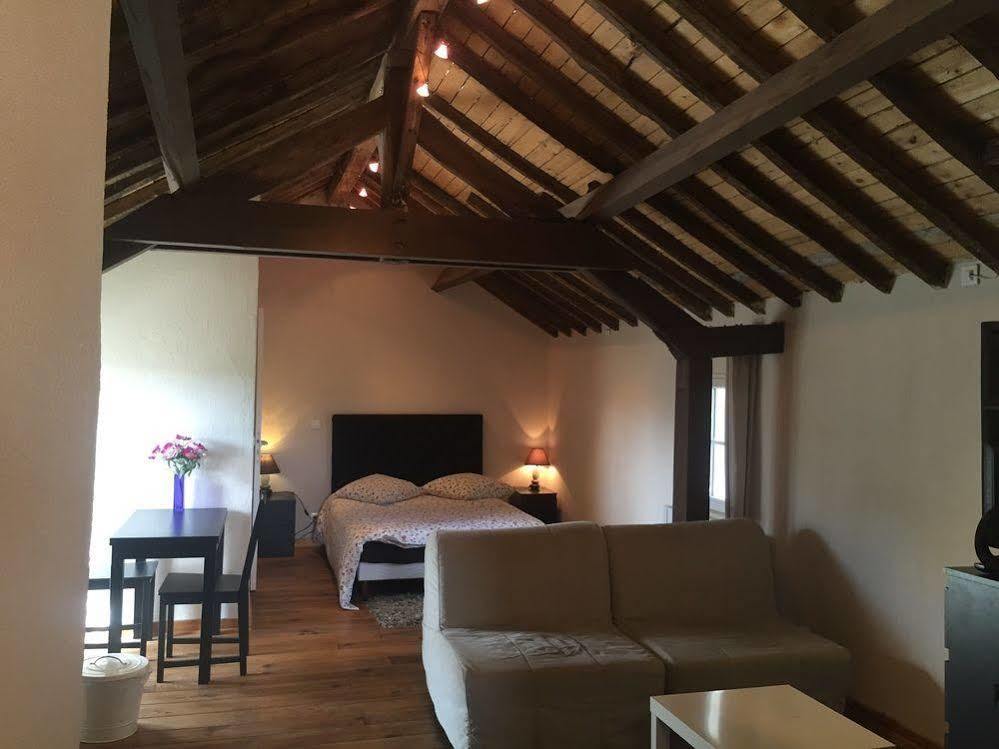 Domaine Du Moulin De Champie - Versailles - Gites & Suites Feucherolles Dış mekan fotoğraf