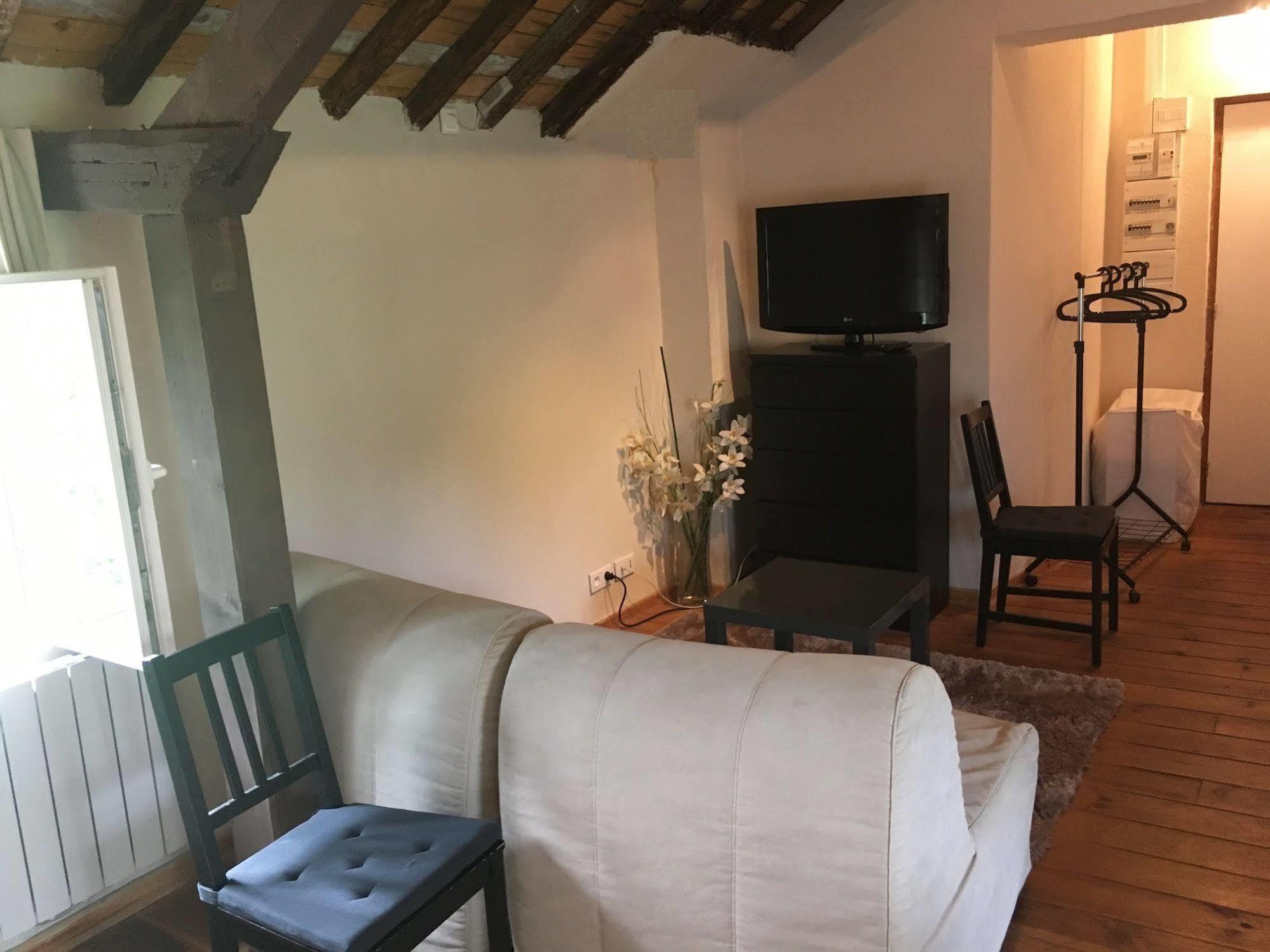 Domaine Du Moulin De Champie - Versailles - Gites & Suites Feucherolles Dış mekan fotoğraf