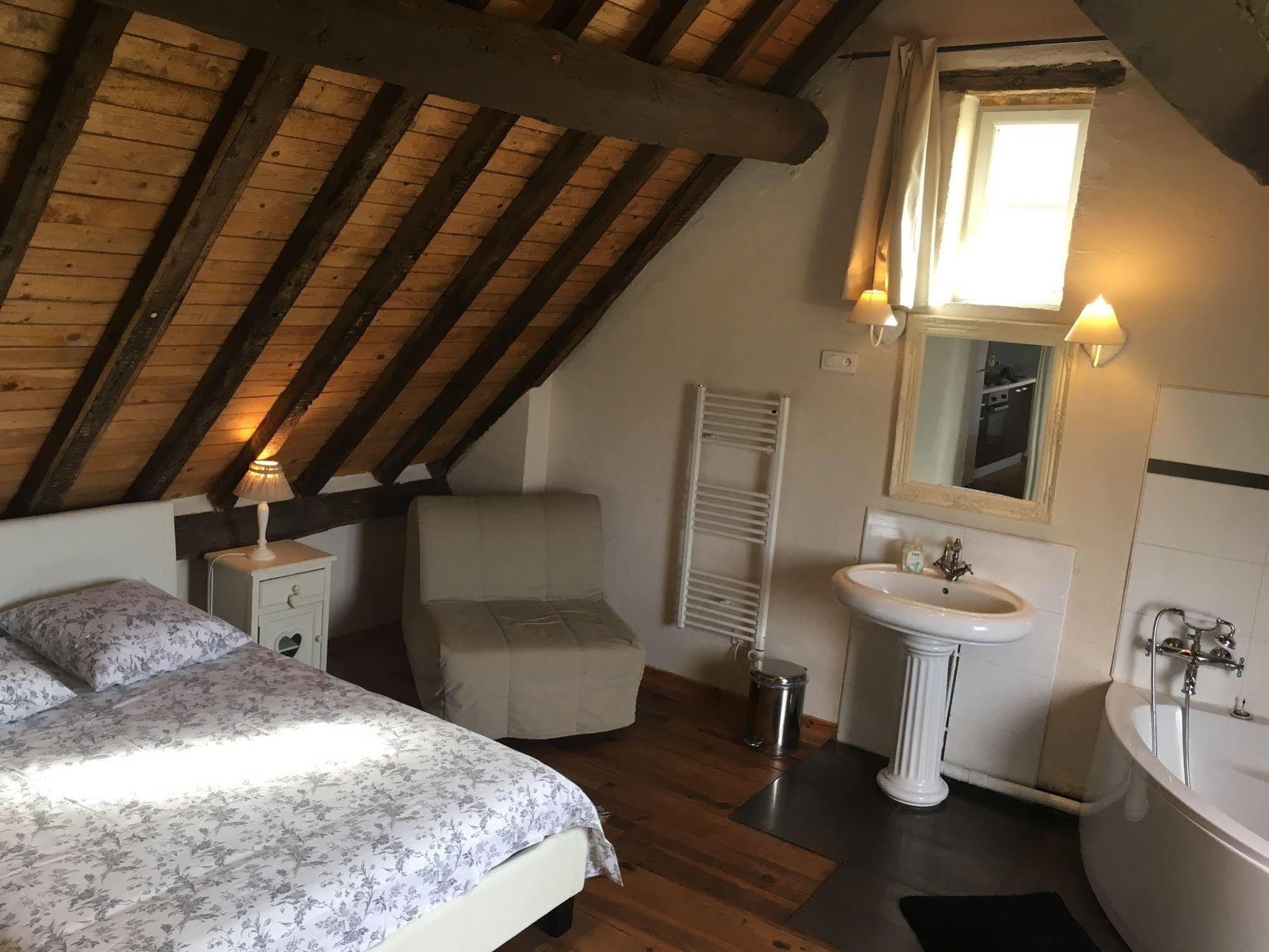Domaine Du Moulin De Champie - Versailles - Gites & Suites Feucherolles Dış mekan fotoğraf